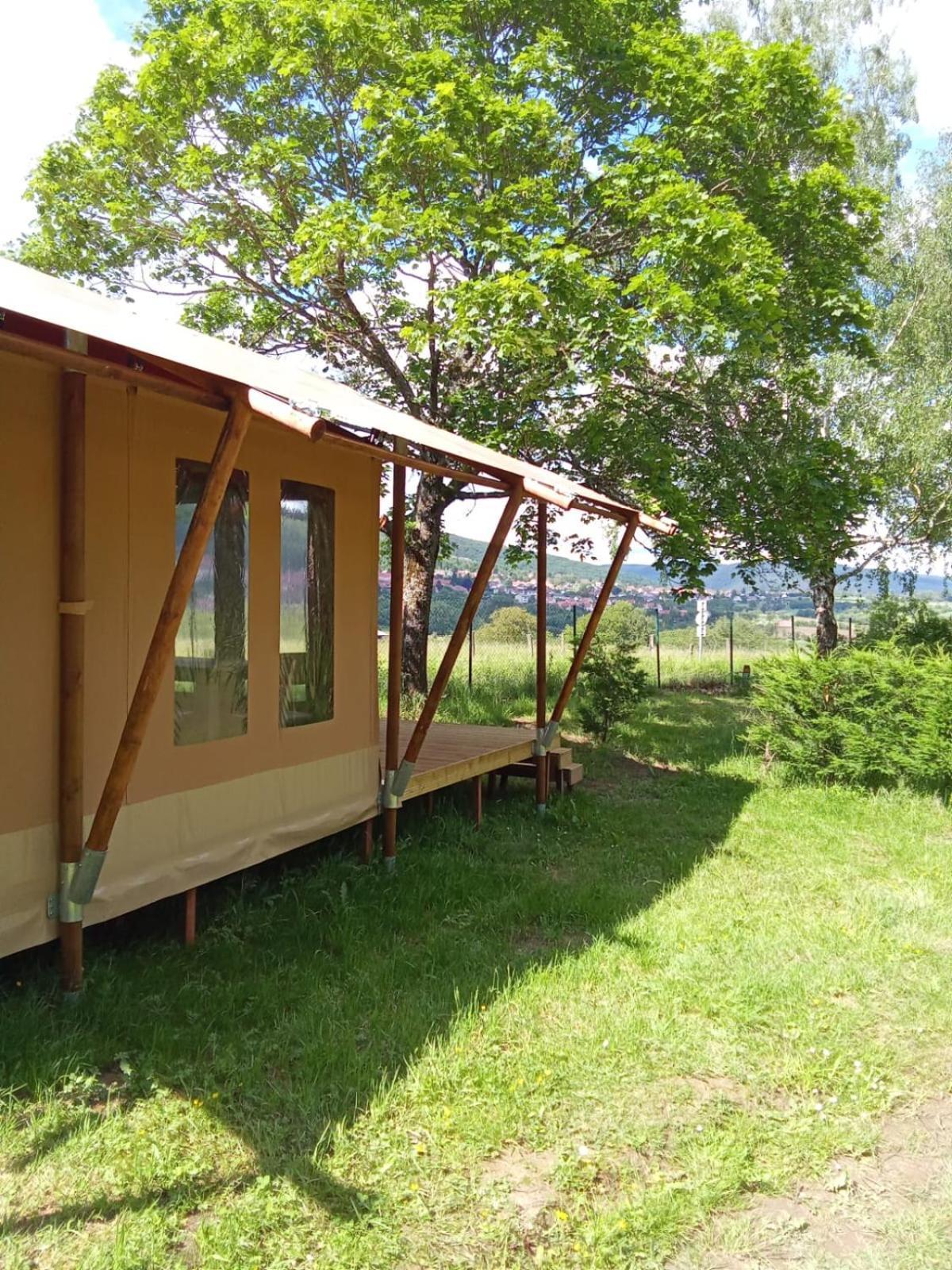 Camping Les Vosges Du Nord Oberbronn Exteriér fotografie