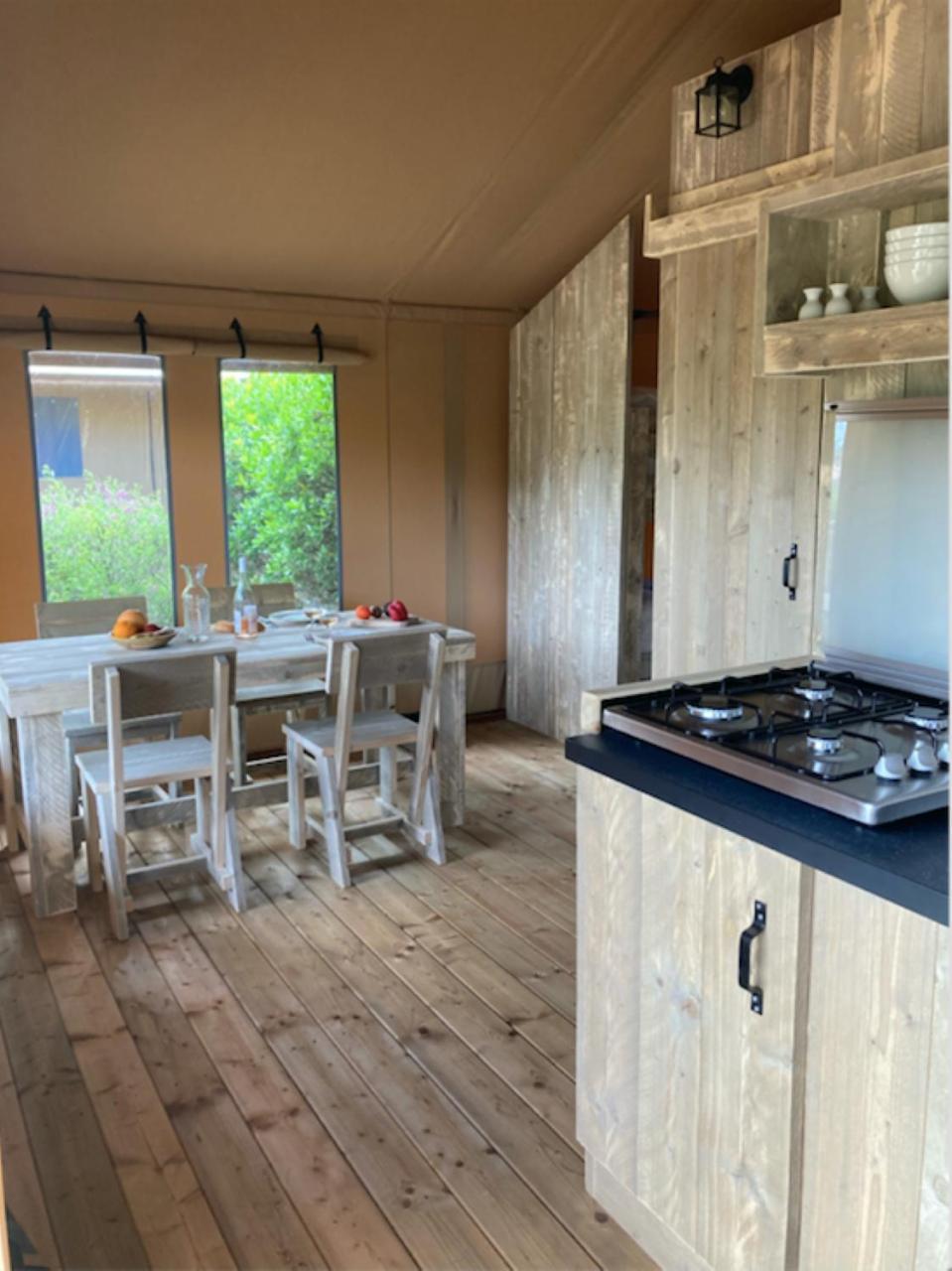Camping Les Vosges Du Nord Oberbronn Pokoj fotografie